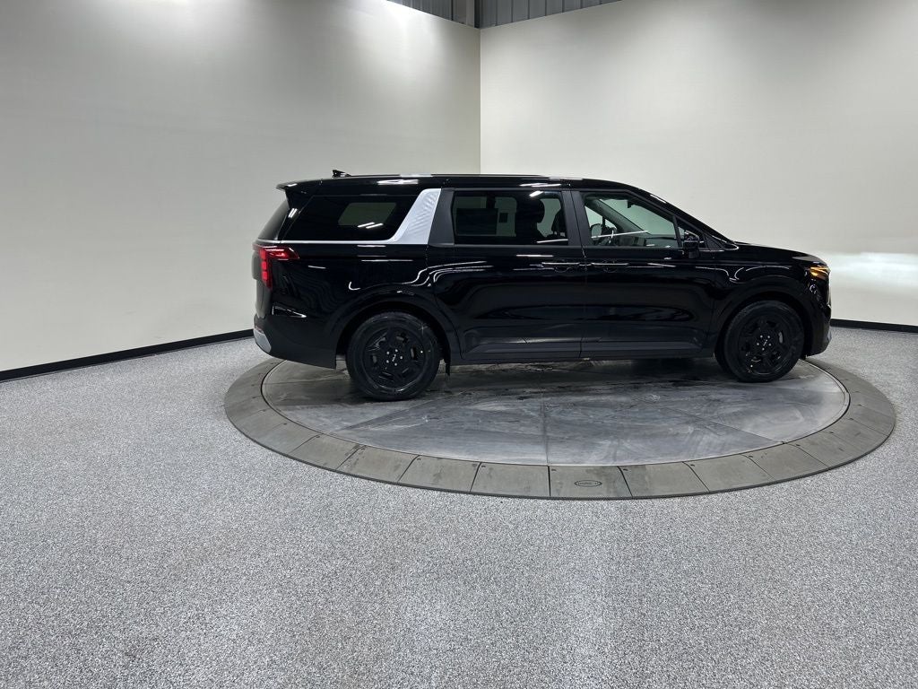 2026 Kia Carnival — detail view
